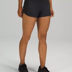Lululemon size 4 speed up short